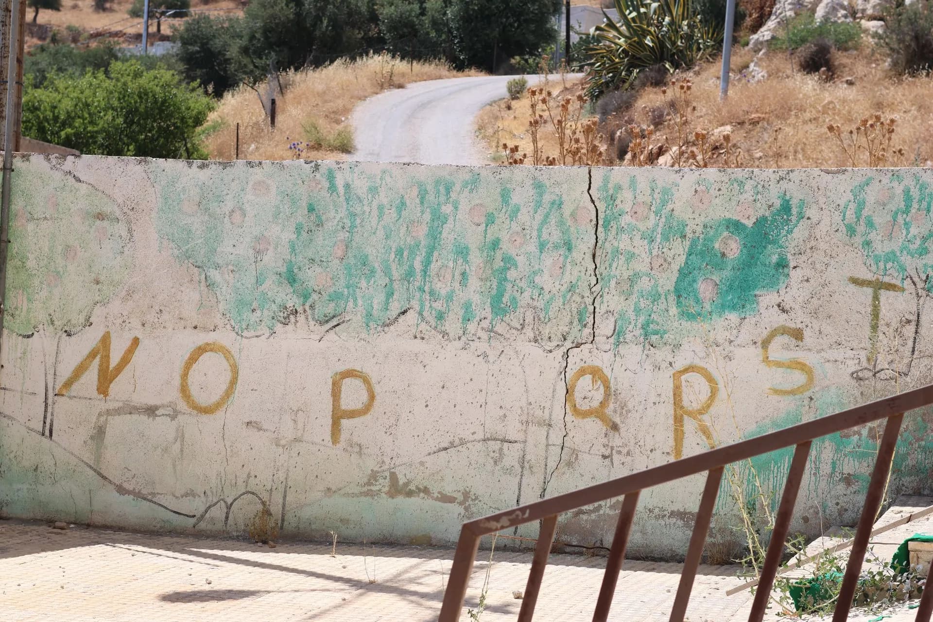 Jordan - Day 4: Volunteering project- nursery renovation- Day 1</p><p> - EVA Travel